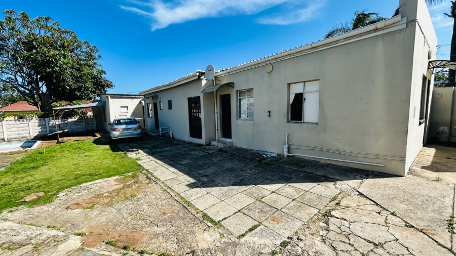 Commercial Property for Sale in Southernwood Eastern Cape